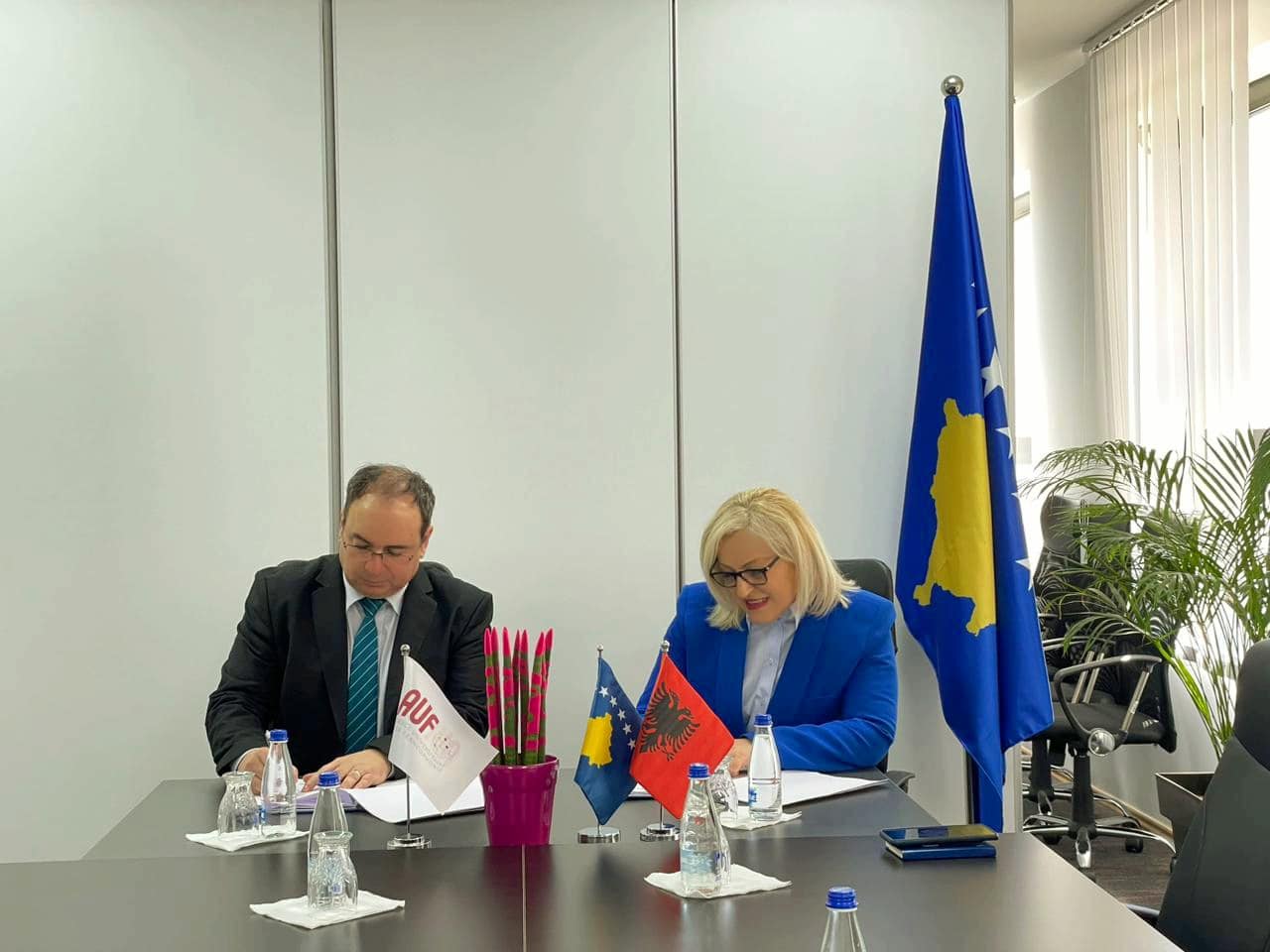 Memorandum o saradњi izmeђu IKJA i Frankofonskog instituta za upravu i menaџment