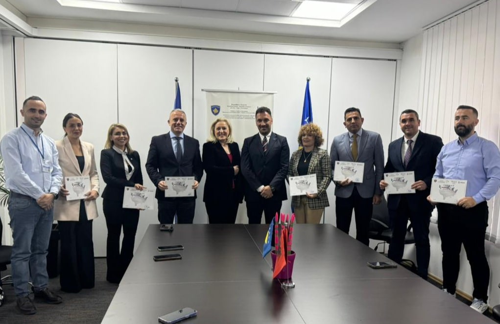Certifikohen Trajnerë për Sistemin e Hartimit te Legjislacionit dhe Vlerësimin Ex-post