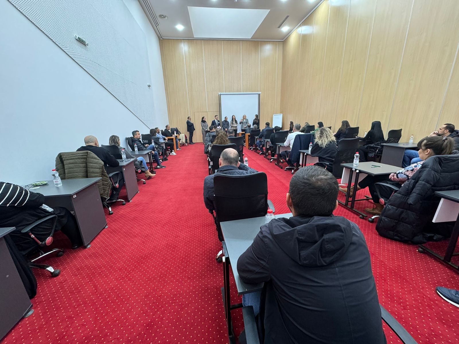 IKAP dhe KRPP mbajnë testin për Trajnimin e Avancuar Profesional në Prokurim – 2024