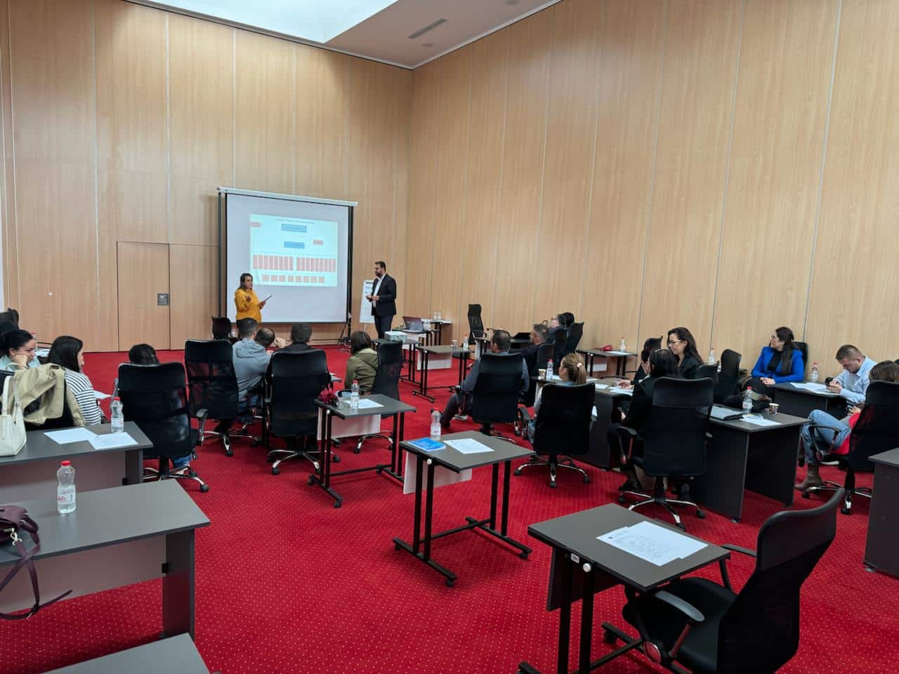 IKAP organizon trajnim hyrës për nëpunësit e rinj civil në SHCK