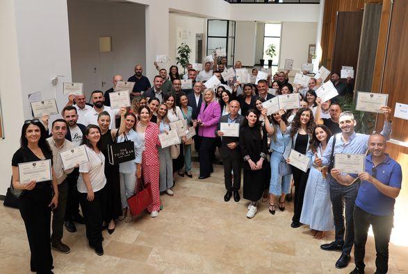 Ndarja e certifikatave për pjesëmarrësit e suksesshëm në trajnimin e Prokurimit Publik Bazik